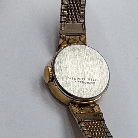 Retro Wind up Mechanical Timex Bracelet Wrist Watch Classic and is Working 17 Jw - Picture 3 of 11
